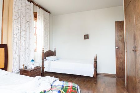 Casa à venda com 300m², 4 quartos e 4 vagasquarto 3