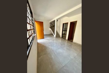 Casa de Condomínio para alugar com 3 quartos, 130m² em Parque Amazonia, Goiânia