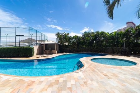 Apartamento para alugar com 75m², 3 quartos e 2 vagasÁrea comum - Piscina