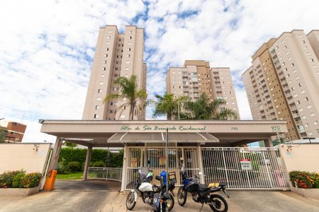 Apartamento para alugar com 75m², 3 quartos e 2 vagasFachada