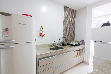 Apartamento para alugar com 71m², 2 quartos e 2 vagasCozinha