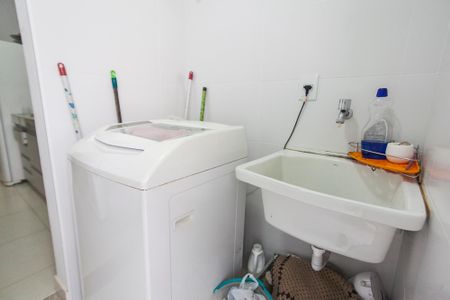 Apartamento para alugar com 71m², 2 quartos e 2 vagasÁrea de Serviço