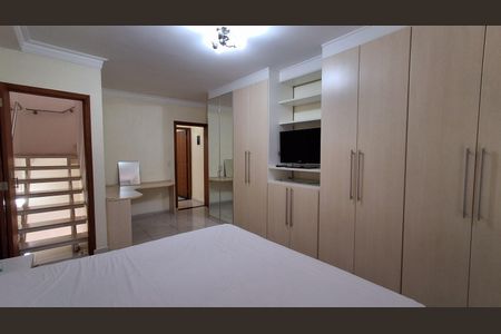 Casa à venda com 200m², 3 quartos e 2 vagas Casa à venda com 200m², 3 quartos e 2 vagasSuíte 2