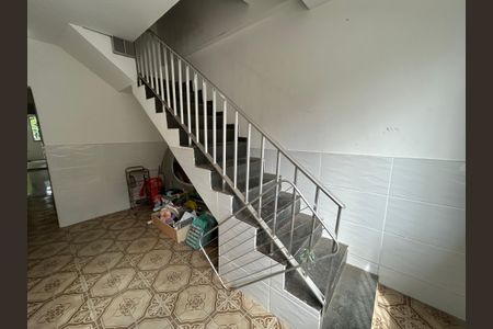 Casa à venda com 100m², 4 quartos e 1 vagaSala
