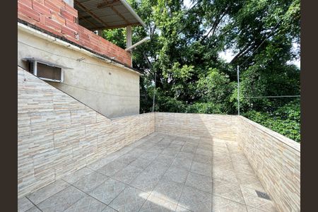 Casa à venda com 100m², 4 quartos e 1 vagaVaranda