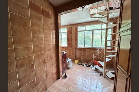 Casa à venda com 100m², 4 quartos e 1 vagaÁrea comum