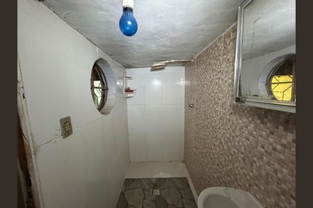 Casa à venda com 100m², 4 quartos e 1 vagaBanheiro 1