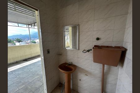 Casa à venda com 100m², 4 quartos e 1 vagaBanheiro 4