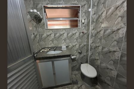Casa à venda com 100m², 4 quartos e 1 vagaBanheiro 3