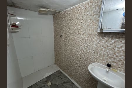 Casa à venda com 100m², 4 quartos e 1 vagaBanheiro 1