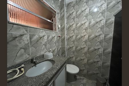 Casa à venda com 100m², 4 quartos e 1 vagaBanheiro 3