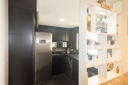 Apartamento para alugar com 50m², 2 quartos e 1 vaga Apartamento para alugar com 50m², 2 quartos e 1 vagaCozinha e Área de Serviço