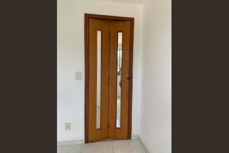 Sala de apartamento para alugar com 3 quartos, 98m² em Vila Menck, Osasco