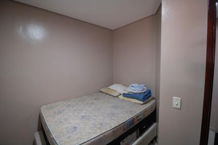 Casa à venda com 267m², 4 quartos e 2 vagas Casa à venda com 267m², 4 quartos e 2 vagasQUARTO 3