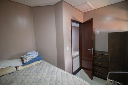 Casa à venda com 267m², 4 quartos e 2 vagas Casa à venda com 267m², 4 quartos e 2 vagasQUARTO 3