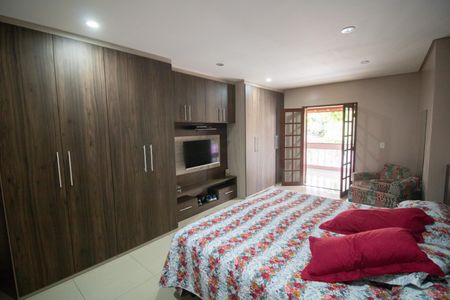 Casa à venda com 267m², 4 quartos e 2 vagas Casa à venda com 267m², 4 quartos e 2 vagasQUARTO SUÍTE 2