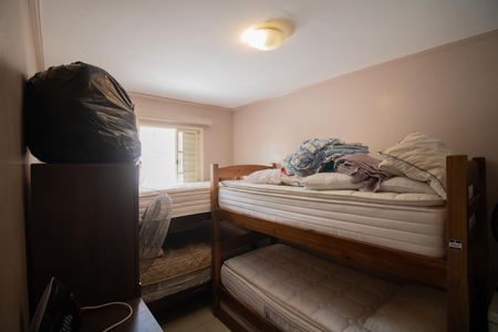 Casa à venda com 267m², 4 quartos e 2 vagas Casa à venda com 267m², 4 quartos e 2 vagasQUARTO 4