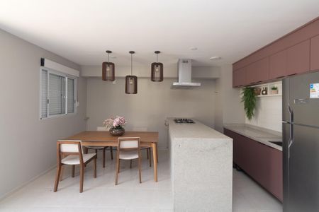 Apartamento para alugar com 40m², 2 quartos e sem vagaÁrea comum - Salão de festas
