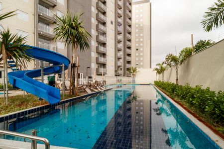 Apartamento para alugar com 40m², 2 quartos e sem vagaÁrea comum - Piscina