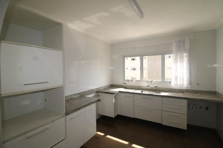 Apartamento à venda com 164m², 3 quartos e 4 vagasCozinha