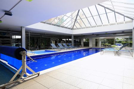 Apartamento para alugar com 95m², 2 quartos e 2 vagas Apartamento para alugar com 95m², 2 quartos e 2 vagasÁrea comum - Piscina