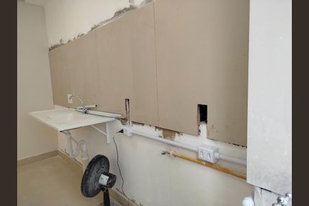 Apartamento à venda com 43m², 2 quartos e sem vagaCozinha e área de serviço