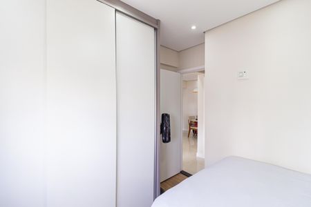 Quarto 2 de apartamento para alugar com 2 quartos, 50m² em Jaguaribe, Osasco