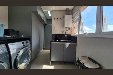 Apartamento à venda com 205m², 4 quartos e 4 vagasLavanderia