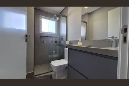 Apartamento à venda com 205m², 4 quartos e 4 vagasBanheiro da suíte 2