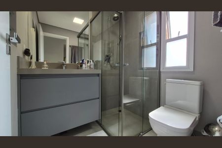 Apartamento à venda com 205m², 4 quartos e 4 vagasBanheiro da suíte 4