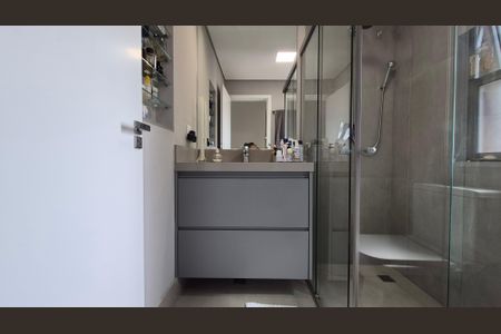 Apartamento à venda com 205m², 4 quartos e 4 vagasBanheiro da suíte 4