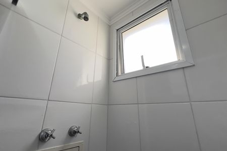 Apartamento para alugar com 58m², 2 quartos e 1 vaga Apartamento para alugar com 58m², 2 quartos e 1 vagaBanheiro da Suíte