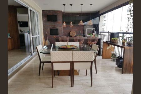 Apartamento à venda com 236m², 3 quartos e 4 vagas