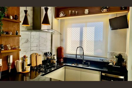 Apartamento à venda com 81m², 2 quartos e 2 vagasCozinha