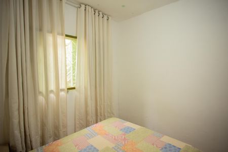 Casa à venda com 350m², 2 quartos e 2 vagas Casa à venda com 350m², 2 quartos e 2 vagasQURTO 2