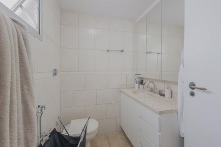 Apartamento à venda com 94m², 3 quartos e 1 vagaBanheiro da Suíte