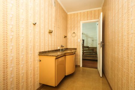 Casa à venda com 281m², 3 quartos e 3 vagas Casa à venda com 281m², 3 quartos e 3 vagasLavabo