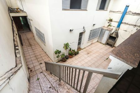 Casa à venda com 281m², 3 quartos e 3 vagas Casa à venda com 281m², 3 quartos e 3 vagasQuintal