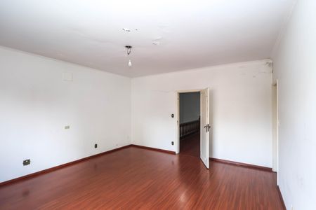 Casa à venda com 281m², 3 quartos e 3 vagas Casa à venda com 281m², 3 quartos e 3 vagasQuarto 1 - Suíte