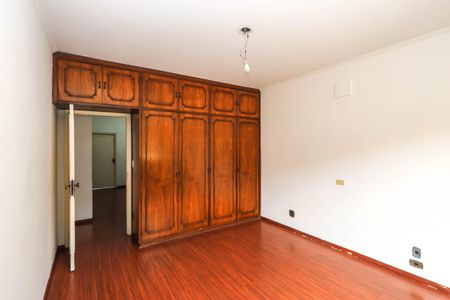 Casa à venda com 281m², 3 quartos e 3 vagas Casa à venda com 281m², 3 quartos e 3 vagasQuarto 3