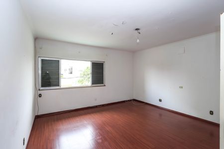 Casa à venda com 281m², 3 quartos e 3 vagas Casa à venda com 281m², 3 quartos e 3 vagasQuarto 1 - Suíte