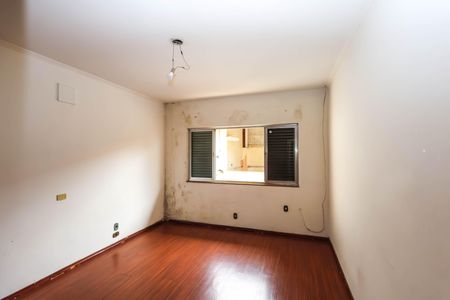 Casa à venda com 281m², 3 quartos e 3 vagas Casa à venda com 281m², 3 quartos e 3 vagasQuarto 3