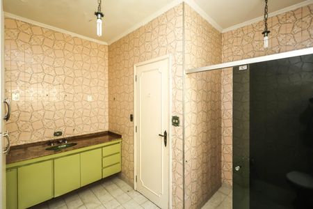 Casa à venda com 281m², 3 quartos e 3 vagas Casa à venda com 281m², 3 quartos e 3 vagasBanheiro Social