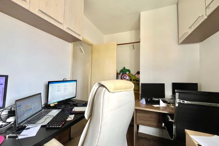 Casa à venda com 100m², 3 quartos e 2 vagasQuarto 3