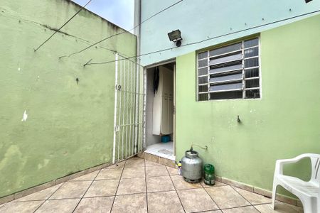 Casa à venda com 100m², 3 quartos e 2 vagasQuintal