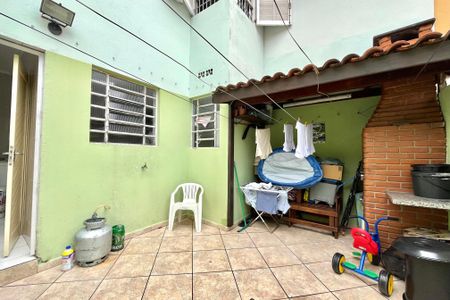 Casa à venda com 100m², 3 quartos e 2 vagasQuintal