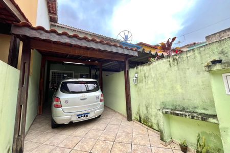 Casa à venda com 100m², 3 quartos e 2 vagasGaragem