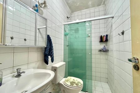 Casa à venda com 100m², 3 quartos e 2 vagasBanheiro Corredor