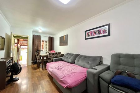 Casa à venda com 100m², 3 quartos e 2 vagasSala