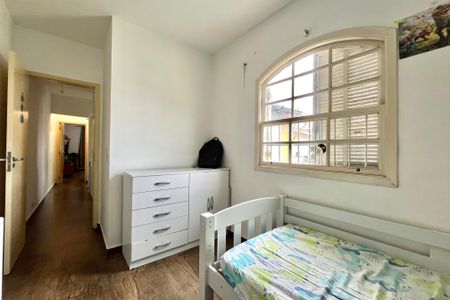 Casa à venda com 100m², 3 quartos e 2 vagasQuarto 2